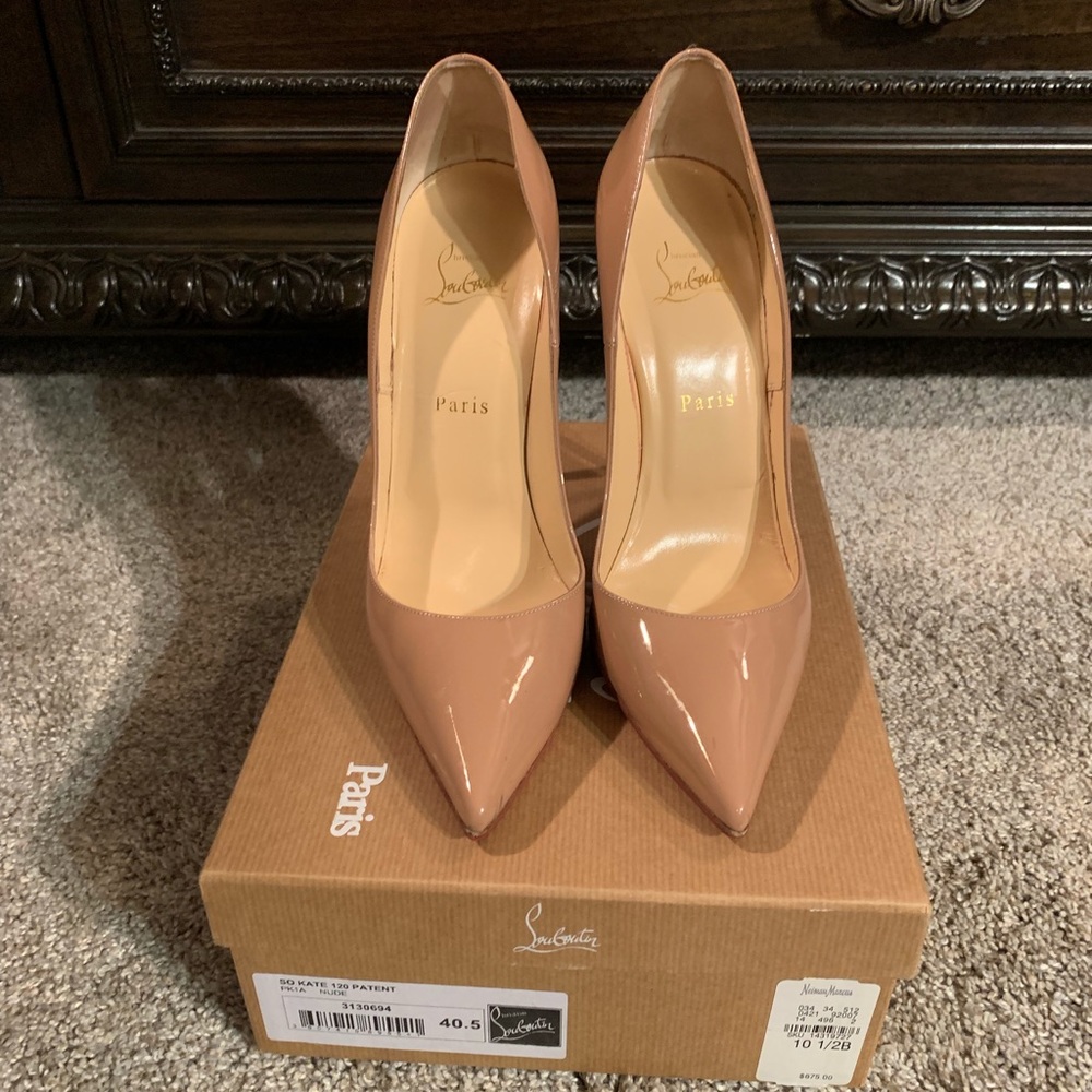 Christian Louboutin So Kate in Nude